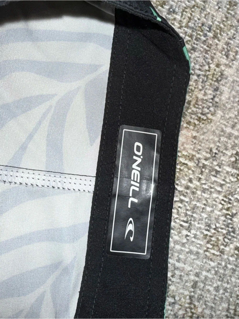 O'Neill Black Tropical Print Swim Trunks - Neon Floral‎